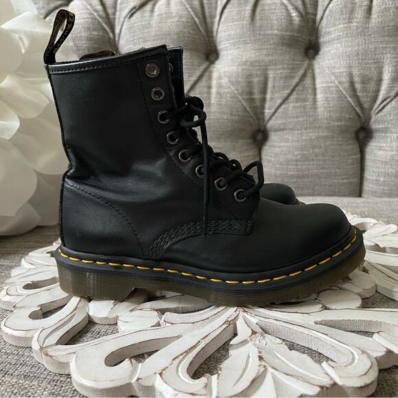 Dr. Martens Black Boots Women’s 5 - Picture 4 of 7